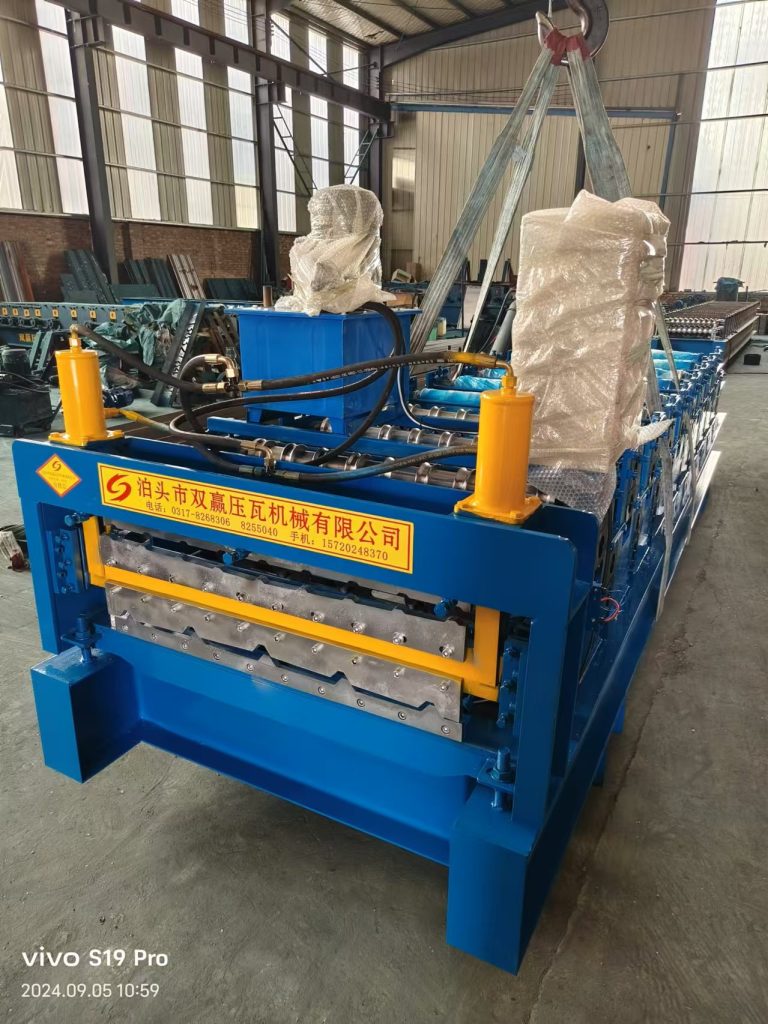 Color Steel Roll Forming Machine